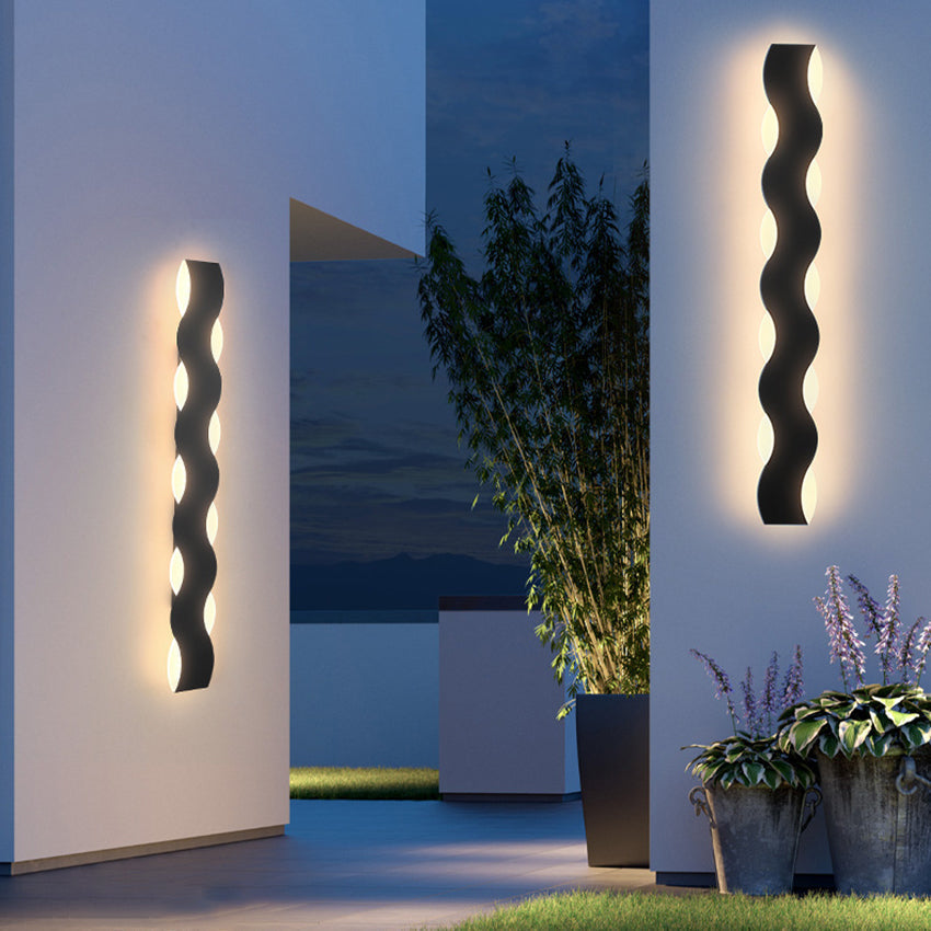 Curved Outdoor Wall Sconce