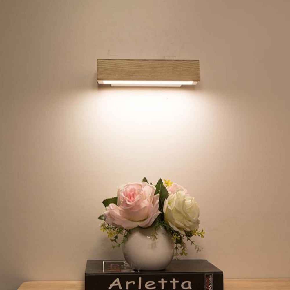 Rotowood - Adjustable Wooden LED Wall Lamp